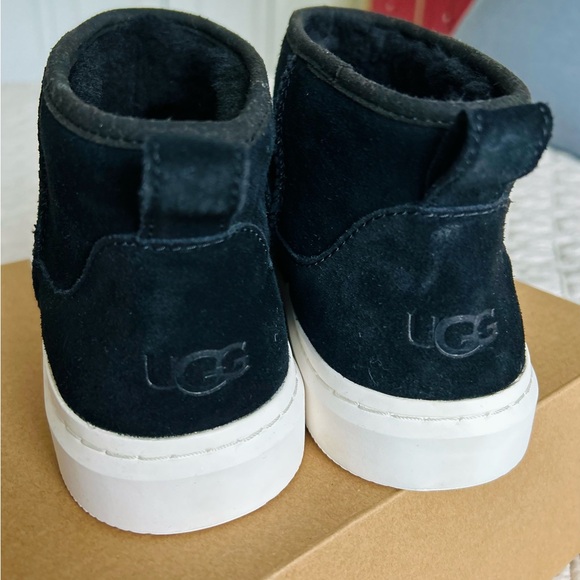 UGG W ALAMEDA MINI BOOT BLACK size 11 - Picture 9 of 10